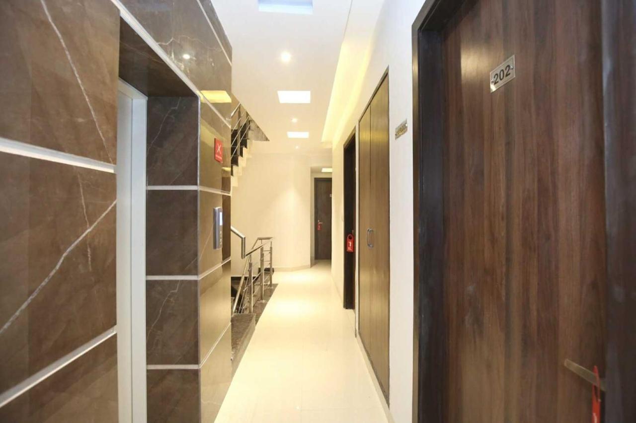 Hotel O Grand Star Amritsar Exterior foto