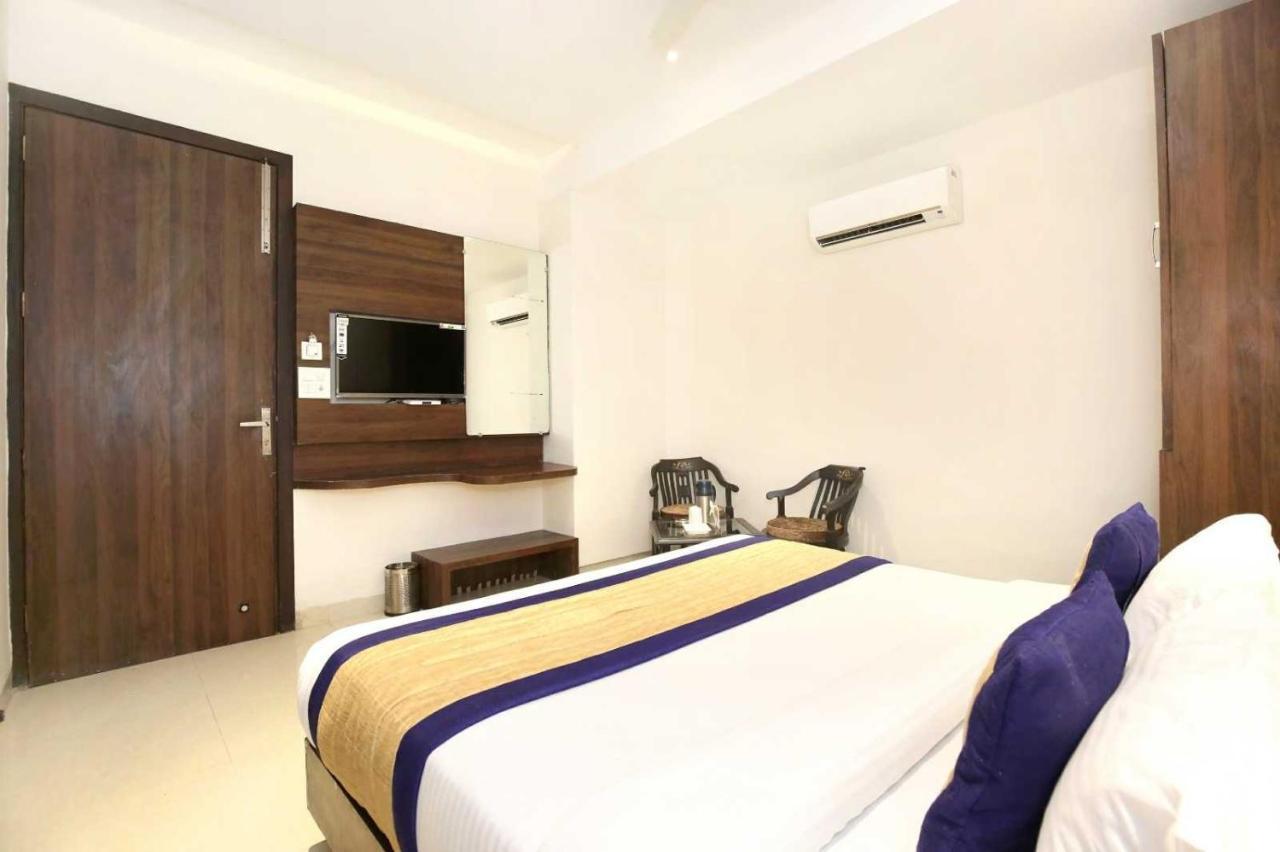Hotel O Grand Star Amritsar Exterior foto