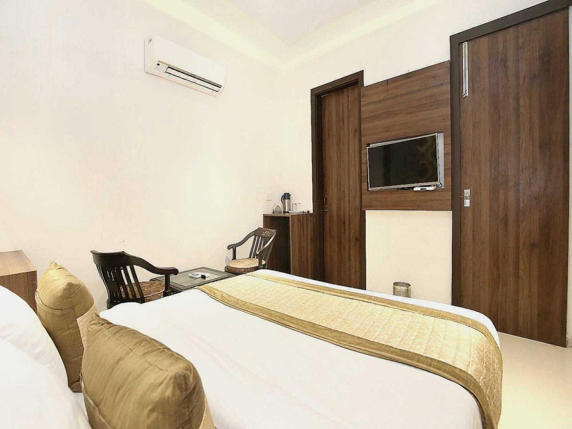 Hotel O Grand Star Amritsar Exterior foto